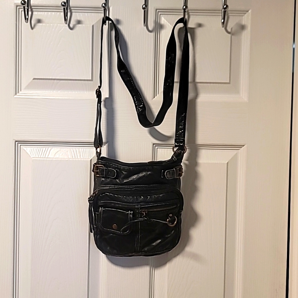 Small cross body black leather purse